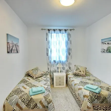 Family Mosaico With Private Heated Pool, Bbq & Wifi By Holidays